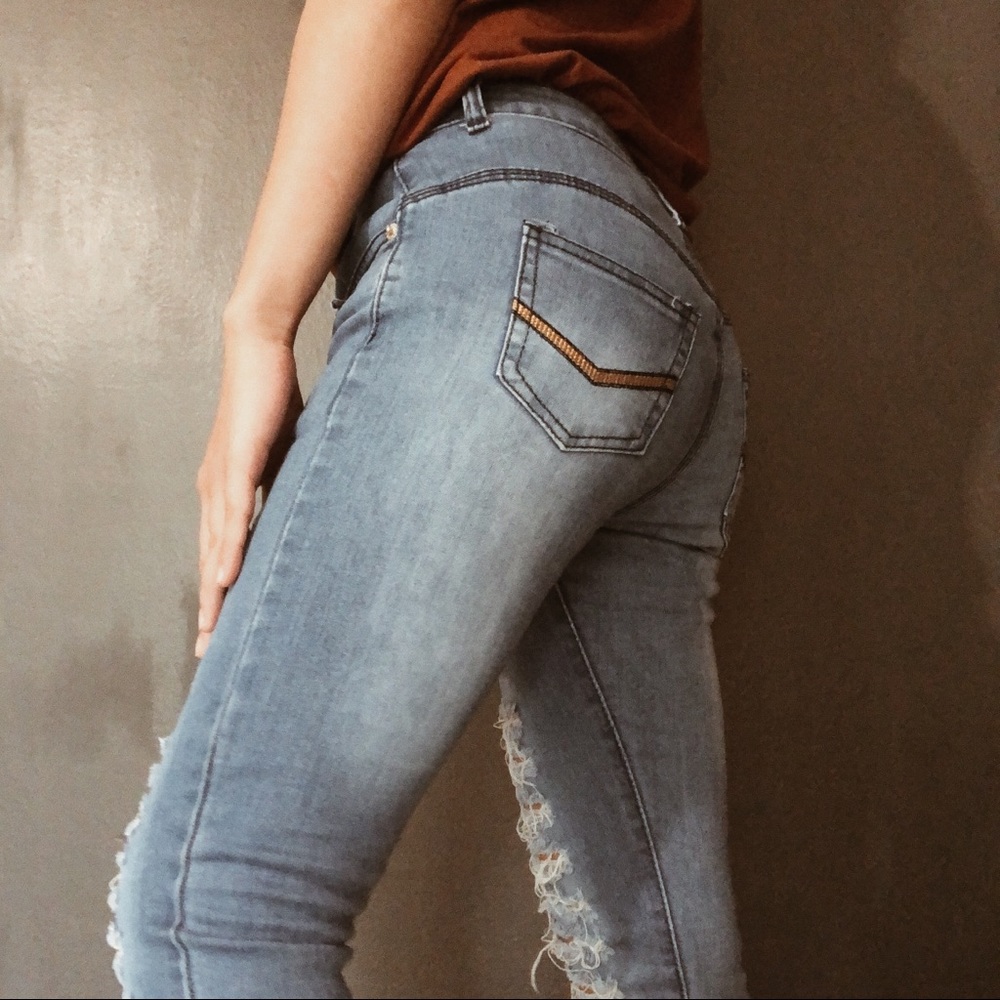 ripped skinny jeans